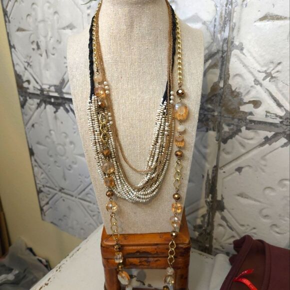 Elegant Multi-Layered Gold and Brown Necklace A Set of 3 Necklaces Vintage - Picture 16 of 16